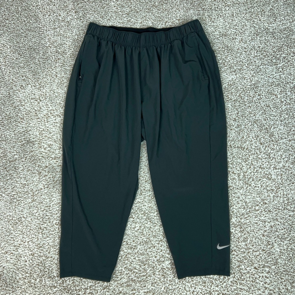 Nike Pants Women 1X Black Dri FIT Cropped Lightweight Athletic Workout Gym Sport
